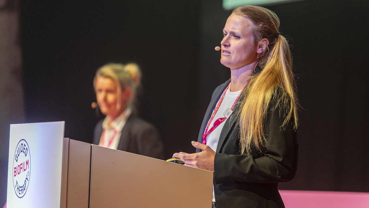 Dr. Ann-Kathrin Arp, MBA: „Die fetten Jahre sind vorbei. Mit Prophylaxe haben Sie trotzdem Erfolg.“